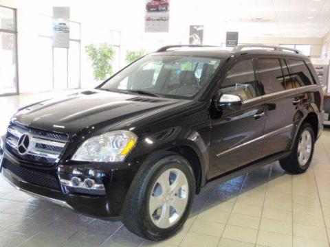 Black Mercedes-Benz GL 450 4Matic.  Click to enlarge.
