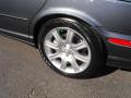 2004 XJ XJ8 #18