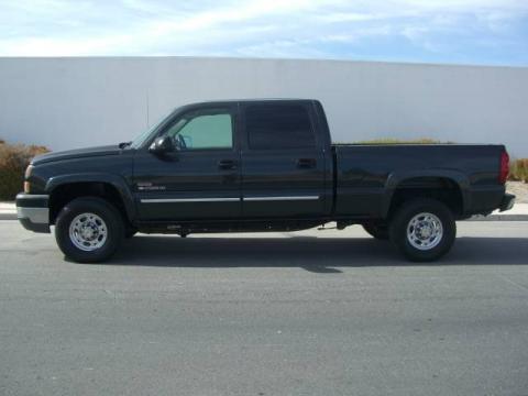 Dark Gray Metallic Chevrolet Silverado 2500HD LS Crew Cab.  Click to enlarge.