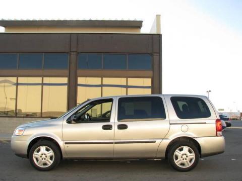 Silverstone Metallic Chevrolet Uplander LS.  Click to enlarge.