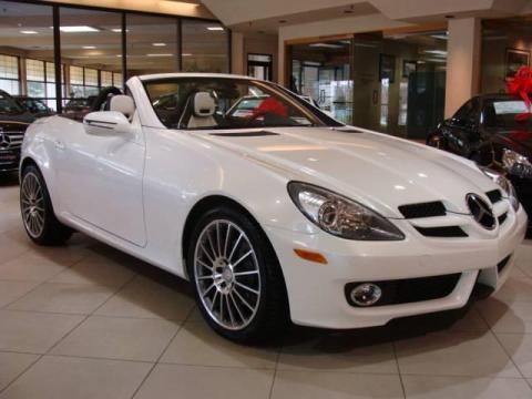 designo Mystic White Mercedes-Benz SLK 300 Diamond White Edition Roadster.  Click to enlarge.
