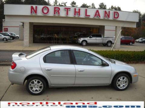 Bright Silver Metallic Dodge Neon SXT.  Click to enlarge.