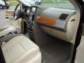 2008 Town & Country Limited #25