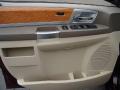 2008 Town & Country Limited #26