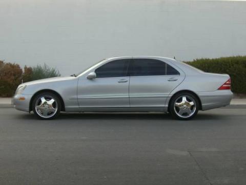 Brilliant Silver Metallic Mercedes-Benz S 500 Sedan.  Click to enlarge.