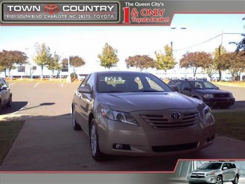 Desert Sand Metallic Toyota Camry XLE.  Click to enlarge.