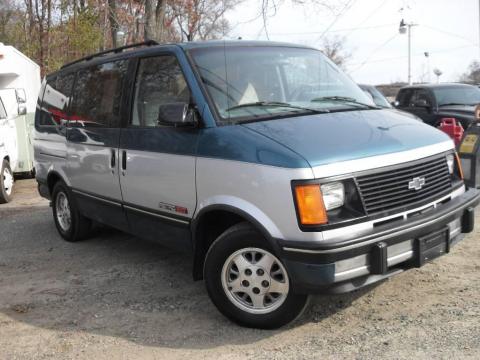 Indigo Blue Metallic Chevrolet Astro EXT.  Click to enlarge.