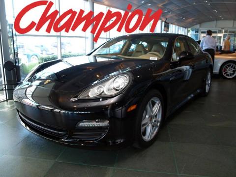 Black Porsche Panamera S.  Click to enlarge.