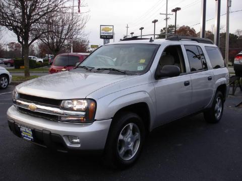 Silverstone Metallic Chevrolet TrailBlazer EXT LS 4x4.  Click to enlarge.