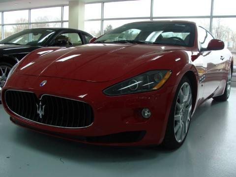 Rosso Mondiale (Red) Maserati GranTurismo .  Click to enlarge.