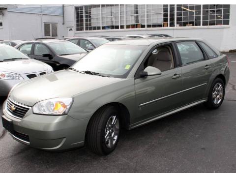 Silver Green Metallic Chevrolet Malibu Maxx LT Wagon.  Click to enlarge.