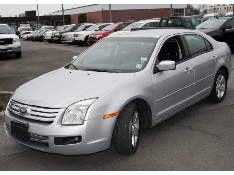 Silver Frost Metallic Ford Fusion SE.  Click to enlarge.