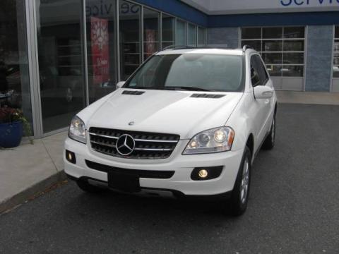 Alabaster White Mercedes-Benz ML 350 4Matic.  Click to enlarge.