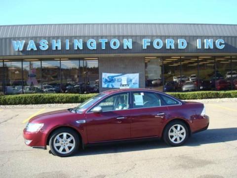Merlot Metallic Ford Taurus Limited.  Click to enlarge.