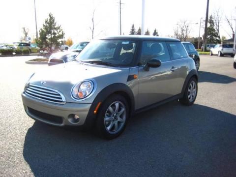 Sparkling Silver Metallic Mini Cooper Hardtop.  Click to enlarge.