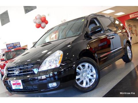 Midnight Black Kia Sedona EX.  Click to enlarge.