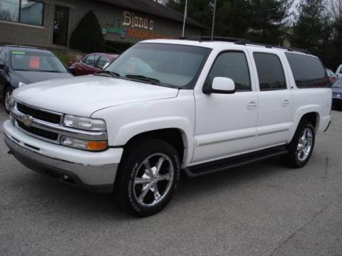 Summit White Chevrolet Suburban 1500 LT 4x4.  Click to enlarge.