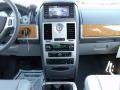 2010 Town & Country Limited #11