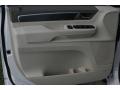 2010 Routan SE #12