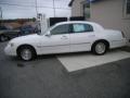 2000 Town Car Executive #2