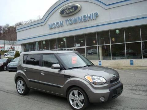 Titanium Gray Kia Soul !.  Click to enlarge.