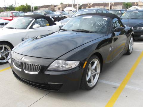 Jet Black BMW Z4 3.0si Roadster.  Click to enlarge.