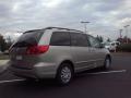 2010 Sienna LE #5