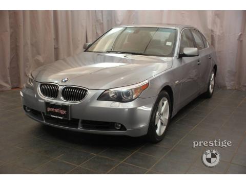 Silver Grey Metallic BMW 5 Series 525xi Sedan.  Click to enlarge.