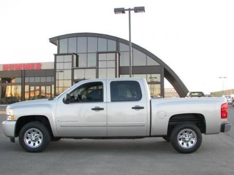 Silver Birch Metallic Chevrolet Silverado 1500 LT Crew Cab.  Click to enlarge.