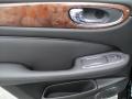 2009 XJ XJ8 #17