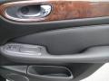2009 XJ XJ8 #22