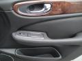 2009 XJ XJ8 #26