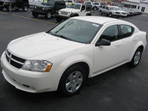 Stone White Dodge Avenger SXT.  Click to enlarge.