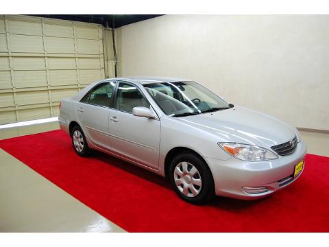 Lunar Mist Metallic Toyota Camry LE.  Click to enlarge.