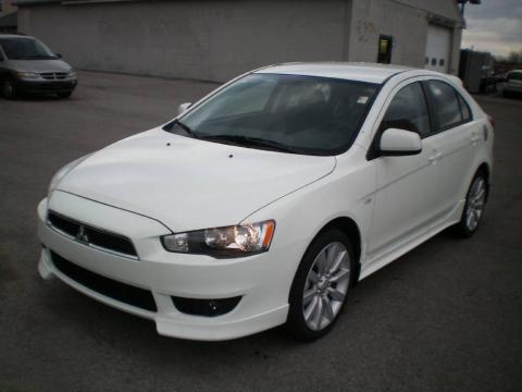 Wicked White Metallic Mitsubishi Lancer Sportback GTS.  Click to enlarge.