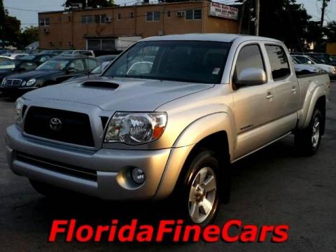 Silver Streak Mica Toyota Tacoma V6 PreRunner TRD Sport Double Cab.  Click to enlarge.