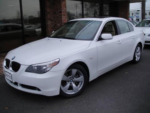 Alpine White BMW 5 Series 525i Sedan.  Click to enlarge.
