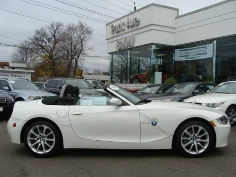 Alpine White BMW Z4 3.0i Roadster.  Click to enlarge.