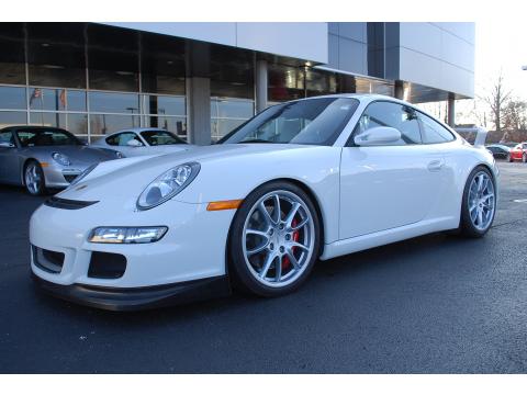Carrara White Porsche 911 GT3.  Click to enlarge.