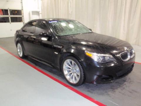 Black Sapphire Metallic BMW M5 .  Click to enlarge.
