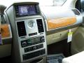 2010 Town & Country Limited #22