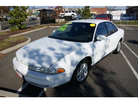 Arctic White Oldsmobile Intrigue GL.  Click to enlarge.