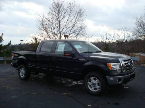 Tuxedo Black Ford F150 XLT SuperCrew 4x4.  Click to enlarge.