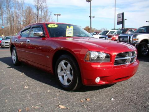 Inferno Red Crystal Pearl Dodge Charger SXT.  Click to enlarge.