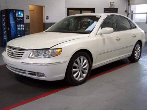 Powder White Pearl Hyundai Azera Limited.  Click to enlarge.