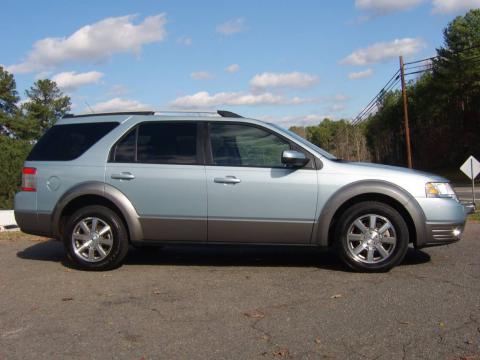 Light Ice Blue Metallic Ford Taurus X SEL.  Click to enlarge.