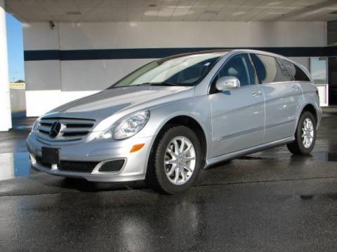 Iridium Silver Metallic Mercedes-Benz R 500 4Matic.  Click to enlarge.