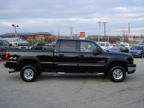 Black Chevrolet Silverado 2500HD LT Crew Cab 4x4.  Click to enlarge.
