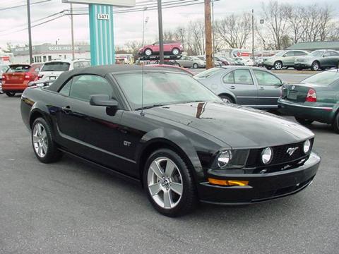 Black Ford Mustang GT Premium Convertible. Click to enlarge. Black Ford Mustang GT Premium Convertible. Click to enlarge.