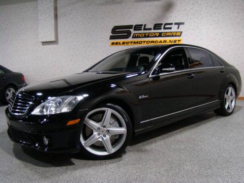 Black Mercedes-Benz S 63 AMG Sedan.  Click to enlarge.